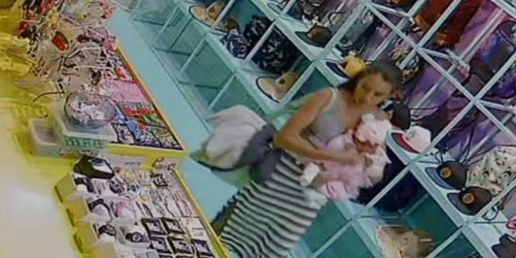 Denuncian en Colombia el rapto de una bebé indí­gena en un centro comercial