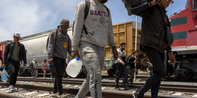 Denuncian operativos contra migrantes en el norte de México