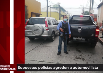 Denuncian que supuestos policí­as agreden a automovilista en plena ví­a pública