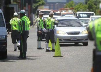 Departamento de Tránsito de la PNC sanciona a 29 mil conductores sin licencia en lo que va del año