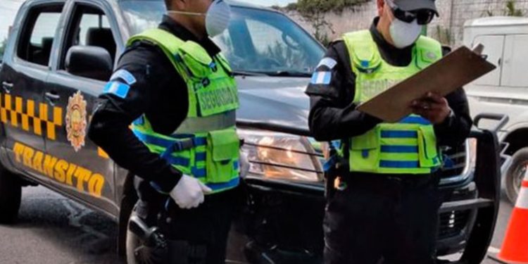 Departamento de Transito de la PNC anuncia operativos en carreteras por pargo de bono 14