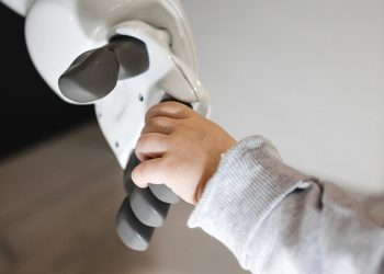 Desarrollan un sistema de inteligencia artificial capaz de 'pensar' como un bebé