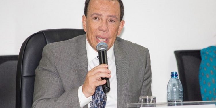 Descartan cierre de economí­a por repunte de casos