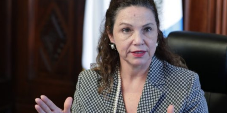 Descartan dimisión de vocera de gobierno