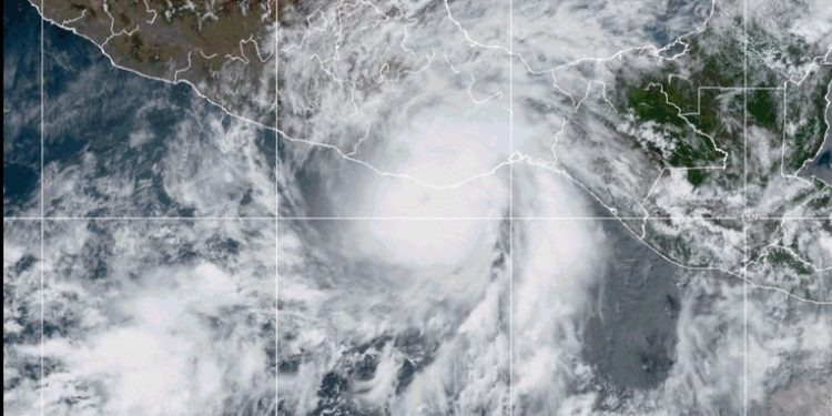 Descartan que Huracán Agatha afecte el territorio nacional