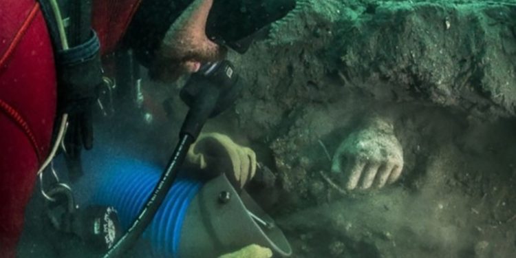 Descubren templo de la diosa Afrodita en una ciudad sumergida frente a la costa de Egipto