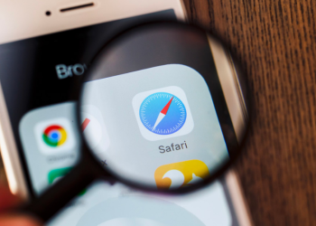 Descubren un fallo de seguridad en el navegador Safari que permite conocer el historial de navegación de los macOS, iPhone e iPad.