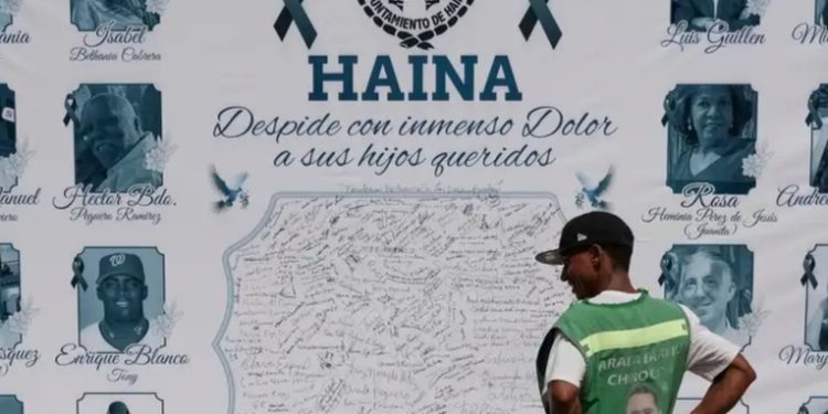 Desgarrador homenaje a víctimas de desplome en discoteca