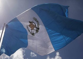 Desisten de realizar arreglos al Himno Nacional