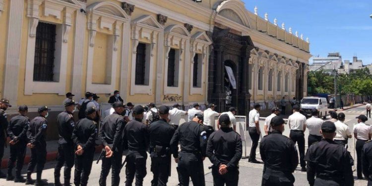 Despliegue de Fuerzas de Seguridad: Más de 2 mil policías resguardan el Congreso tras disturbios
