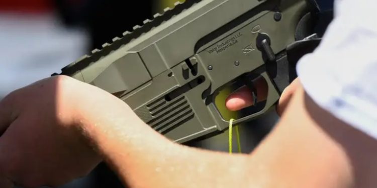 Detectan flujo de armas del Ejército de EE.UU. hacia México