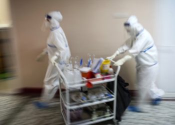 Detectan irregularidades en la gestión del registro sanitario de medicamento utilizado contra el Covid-19