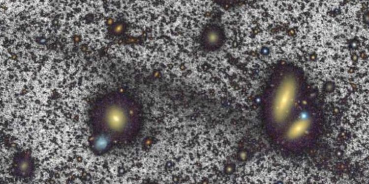 Detectan una corriente de estrellas entre galaxias 10 veces más larga que la Vía Láctea