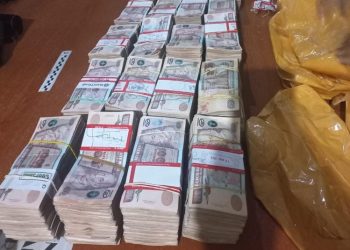 Detenido por posesión de dinero dudoso: Operativo revela Q1,200,000 en camión interceptado