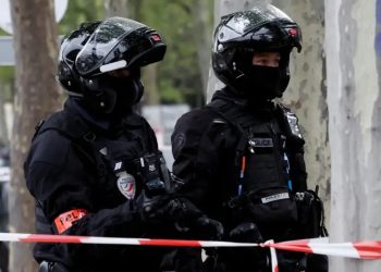 Detenido sospechoso que entró en el consulado iraní en París