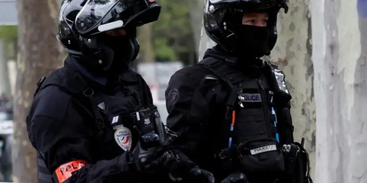 Detenido sospechoso que entró en el consulado iraní en París