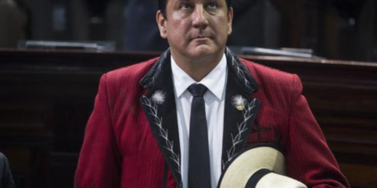 Detienen a Estuardo Galdámez por el delito de tráfico de influencias