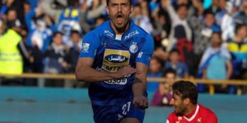 Detienen a futbolista iraní­ por apoyar las protestas contra el régimen