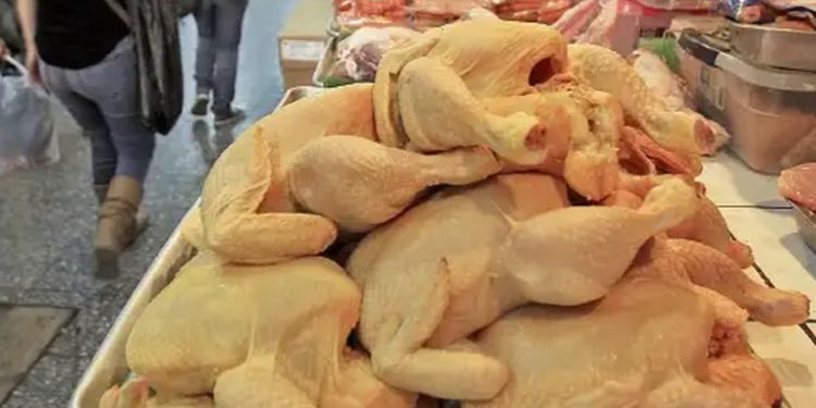 Diaco informa aumento en precios de 24 productos, incluido el pollo nacional