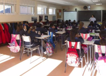 DIACO solicita cierre de 20 colegios por cobros indebidos