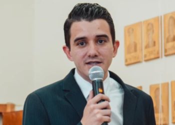 Diego Eduardo de León busca frenar proceso judicial mediante amparo en la CSJ
