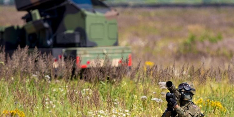 Diez países de la OTAN acuerdan comprar conjuntamente equipos de defensa aérea y misiles