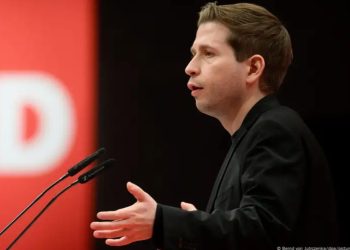 Dimite secretario general de los socialdemócratas alemanes