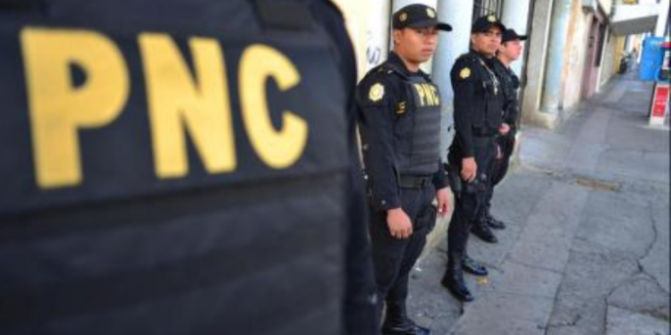 Diplomado sobre trata de personas fue impartido a más de 50 agentes de la Policía Nacional Civil