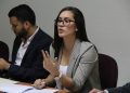 Diputada critica actuar de los parlamentarios