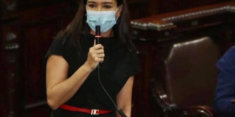 Diputada Evelyn Morataya pide aplicar nuevas restricciones