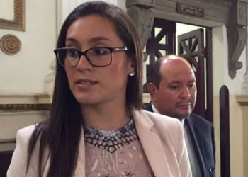 Diputada Karina Paz denuncia falta de avances en investigaciones por entrega de beneficios electorales