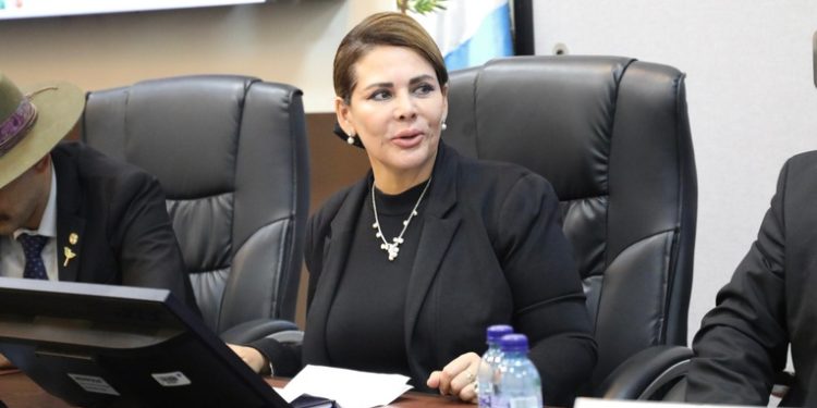 Diputada Thelma Ramírez anuncia citación al TSE para mediar en conflicto interno del pleno