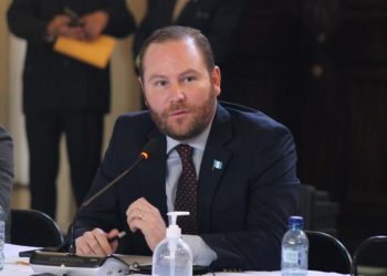 Diputado Arzú presentará iniciativa de ley para reducir incremento en el precio de los combustibles