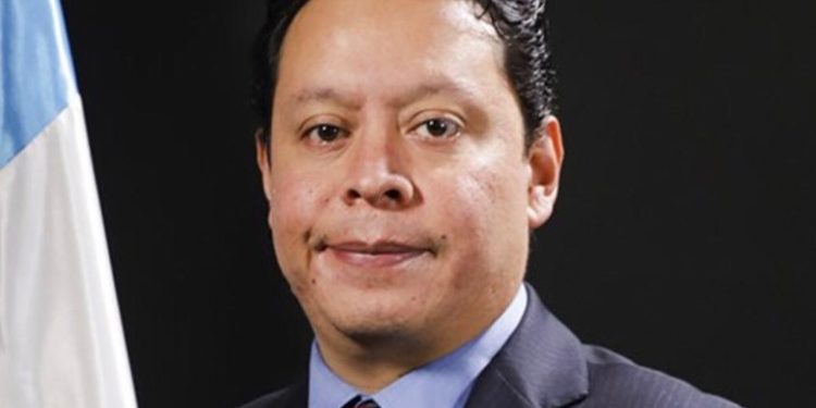 Diputado Cándido Leal resalta la necesidad de tiempo para meditar la elección del nuevo Fiscal