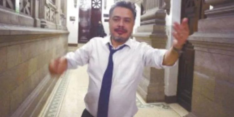 Diputado Javier Hernández podrí­a ser sancionado por presentar al congreso en estado de ebriedad