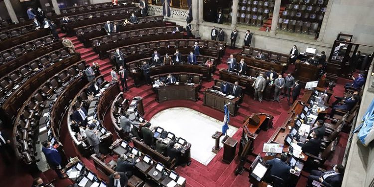 Diputados inconformes con acuerdo gubernativo
