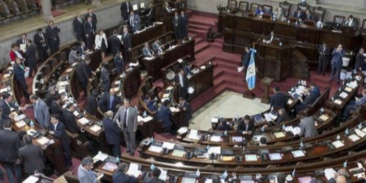 Diputados podrí­an ser convocados la próxima semana para realizar dos sesiones extraordinarias