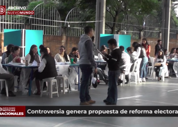 Diputados reaccionan ante propuesta para cada elector sepa porque candidato votará.