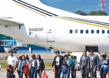 Diputados verifican condiciones de menores retornados