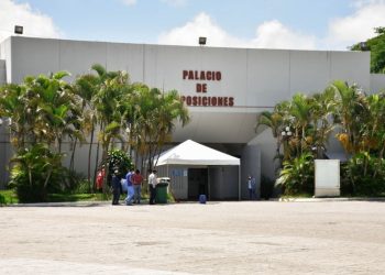 Distribuyen equipo hospitalario que se usó en el Hospital Temporal del Parque de la Industria