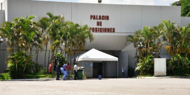 Distribuyen equipo hospitalario que se usó en el Hospital Temporal del Parque de la Industria