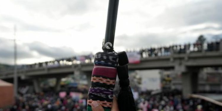 Disuelven protesta indí­gena contra minera suiza en Guatemala