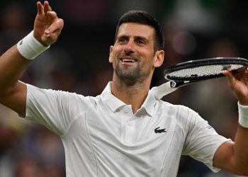 Djokovic supera a Rune y se planta en cuartos de final de Wimbledon
