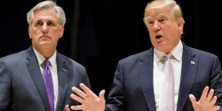 Donald Trump pide a los republicanos votar por Kevin McCarthy para presidir la Cámara baja