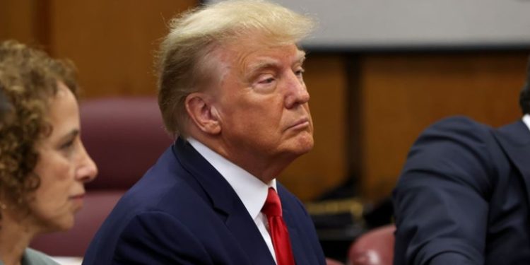 Donald Trump solicita un jurado en su tercer día de juicio civil