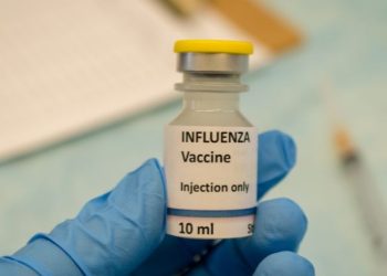 Dos menores fallecen tras brote de influenza en albergue gestionado por Secretaría de Bienestar Social