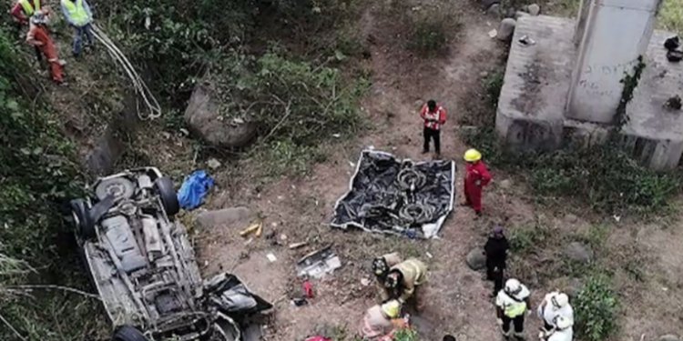 Dos migrantes guatemaltecos resultan heridos en un accidente en Veracruz, México