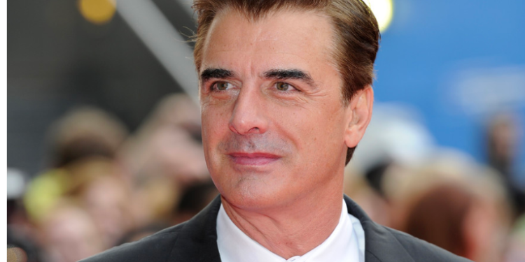 Dos mujeres acusan de agresión sexual al actor Chris Noth, conocido por interpretar a Mr. Big en 'Sexo en la ciudad'.