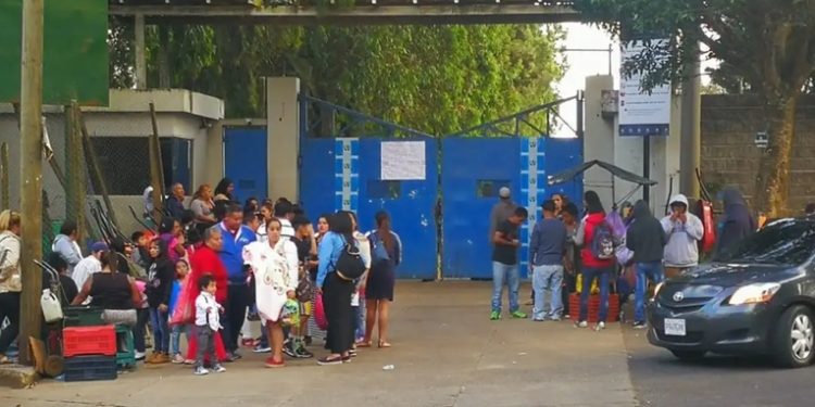 Dos reos muertos y dos intoxicados en la cárcel de Pavoncito