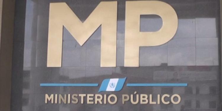 Dos trabajadores más de la FECI presentaron su renuncia al cargo